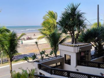 APARTAMENTO DE FRENTE AO MAR